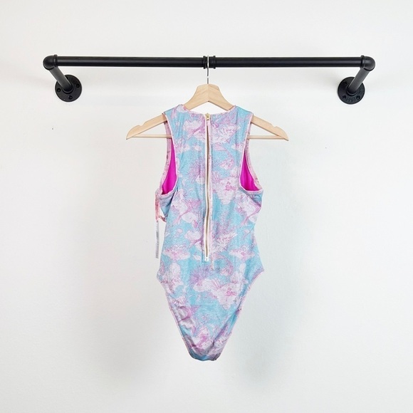 NWT LoveShackFancy x Hurley Under The Sea Moderate Keyhole One Piece Swimsuit - Picture 9 of 10